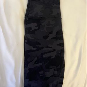Lululemon align high rise grey camo leggings size 4